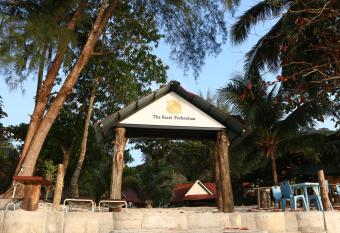 The Barat Perhentian has Balcony rooms