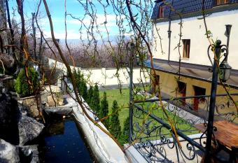 Park Avenue Hotel Yerevan has Balcony rooms