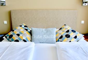 BO Hotel Hamburg allows 18 year olds to book a room