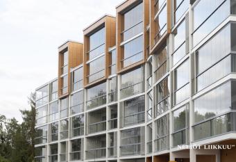 Upea yksi   Tapiolan Urheilupuistossa has Balcony rooms