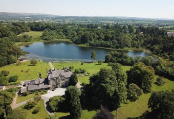 Blessingbourne Cottages & Apartments has Balcony rooms