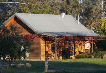 Candlebark Retreat has Balcony rooms
