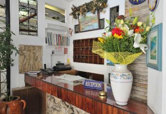 Hotel Europa has Balcony rooms