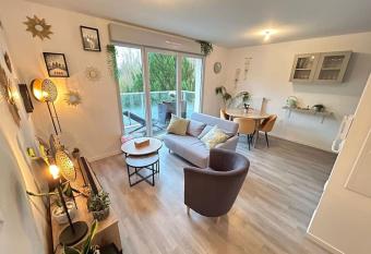 Appartement r  cent tout confort has Balcony rooms