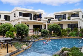 Ocean Breeze Resort Pauanui has Balcony rooms