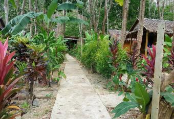 Lanta Maikeaw Bungalow has Balcony rooms