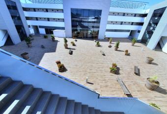 Iberflat Vega de Triana allows 18 year olds to book a room