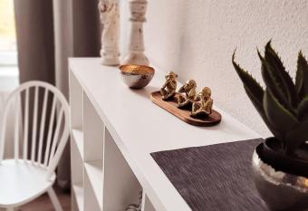 Pindeck has Balcony rooms