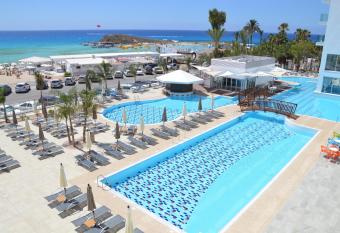 Vassos Nissi Plage Hotel & Spa has Balcony rooms