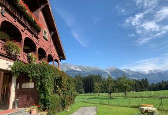 Landhotel Gasthof Eichhof Natters has Balcony rooms