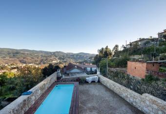 Casa de Campo com Olhar a Montanha has Balcony rooms