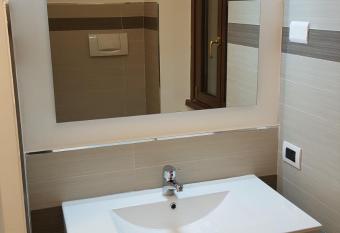 B&b La Corte di Brusuglio has Balcony rooms