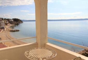 Apartments Adrion has Balcony rooms