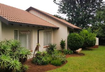 The Aloe Blossom Cottage allows 18 year olds to book a room