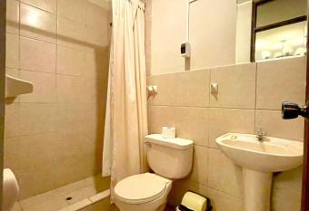 KAYDA Cocina Central has Balcony rooms