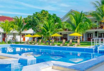 Hotel Laguna Azul has Balcony rooms