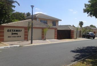 Getaway Self-Catering Panorama allows 18 year olds to book a room