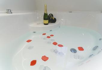 Hotel San Lorenzo Boutique has Balcony rooms