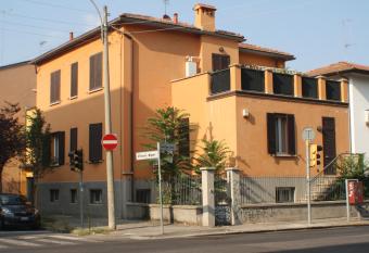 Serlio 24 2 has Balcony rooms