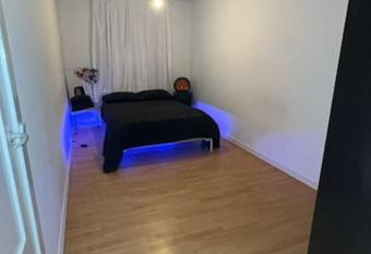 Pretty Apartment For 6 Guests has Balcony rooms