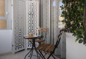 La Casita de Diego has Balcony rooms