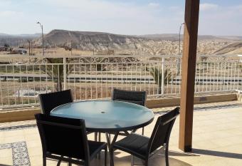 Hawarim Desert View has Balcony rooms