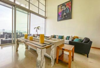 Departamento en Zapopan Jalisco, Penthouse de lujo has rooms with a private hot tub