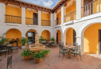 La Tartana Hotel Boutique allows 18 year olds to book a room