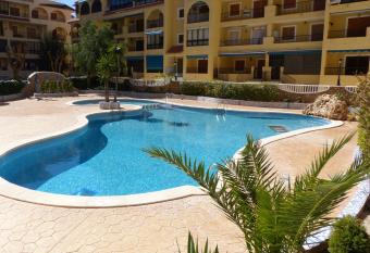 Gladmar Apartment allows 18 year olds to book a room