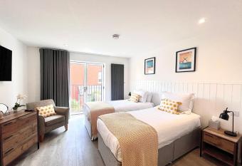 Mode Cottage allows 18 year olds to book a room