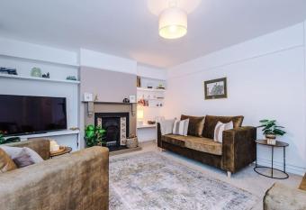 Cosy and Inviting Chester Home allows 18 year olds to book a room