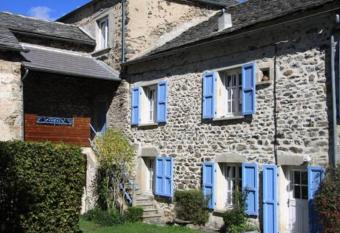 G  te La Parenth  se has Balcony rooms