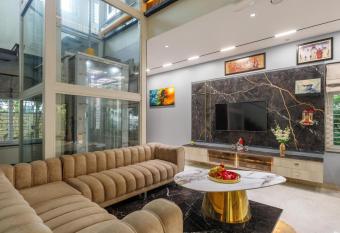 Villa Luminara by StayJade Home Theatre Private Gym has Smoking/Balcony rooms