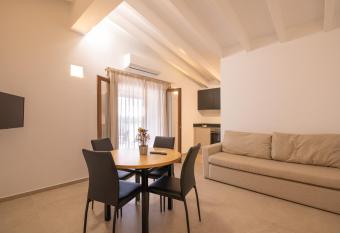 Apartamento Son Calo F by Rentallorca has Balcony rooms