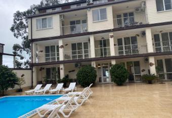 Guest house Skazka has Balcony rooms