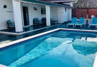 Caribbean Breeze has Balcony rooms