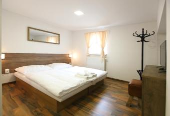 Penzi  n Uli  ka allows 18 year olds to book a room