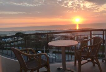 Hotel Moderno has Balcony rooms