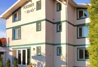 Pensiunea Verde has Balcony rooms