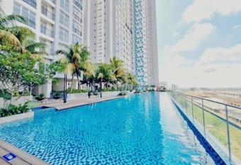 Fun-Filled Condo Midas Seri Alam has Balcony rooms