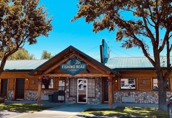 The Fishing Bear Lodge allows 18 year olds to book a room