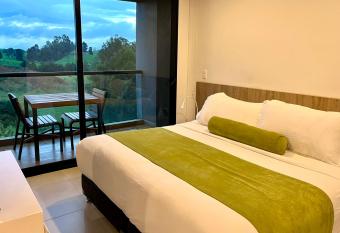 Suite Clase Ejecutiva Llanogrande has Balcony rooms