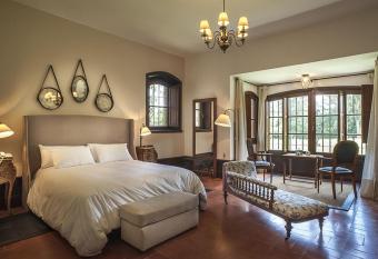 La Baguala has Balcony rooms