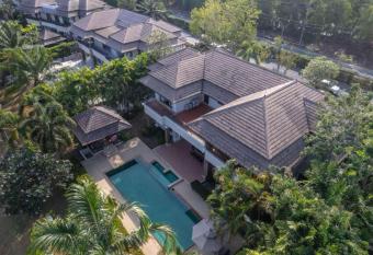 Lake view pool Villa has Balcony rooms