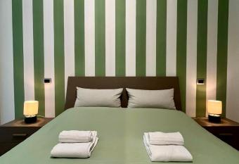 D Azeglio19 - centro storico di Pisa allows 18 year olds to book a room