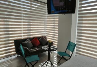 Aparta Suite en El Rodadero has Balcony rooms