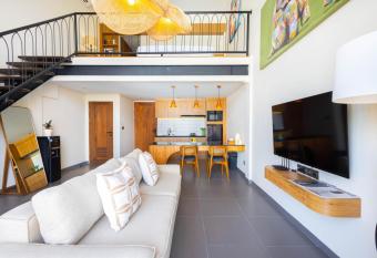 Santos Suites has Balcony rooms