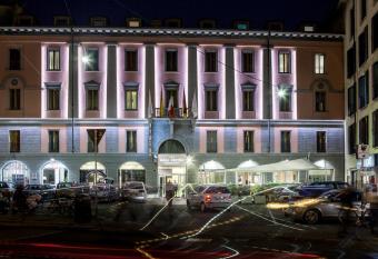 Arli Hotel Business and Wellness allows 18 year olds to book a room