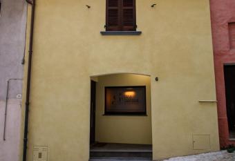 Casa Sartoria - Guest House has Balcony rooms