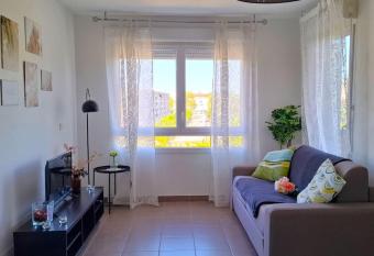 Perle centre-ville, T2 tout confort avec balcon has Balcony rooms